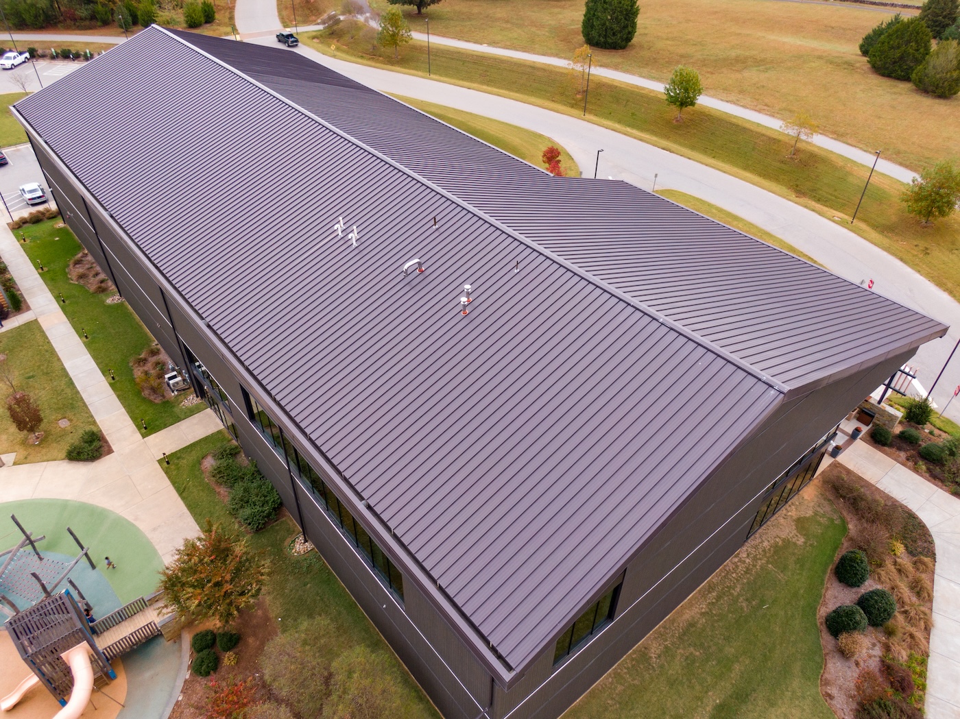 metal standing seam roof commercial building